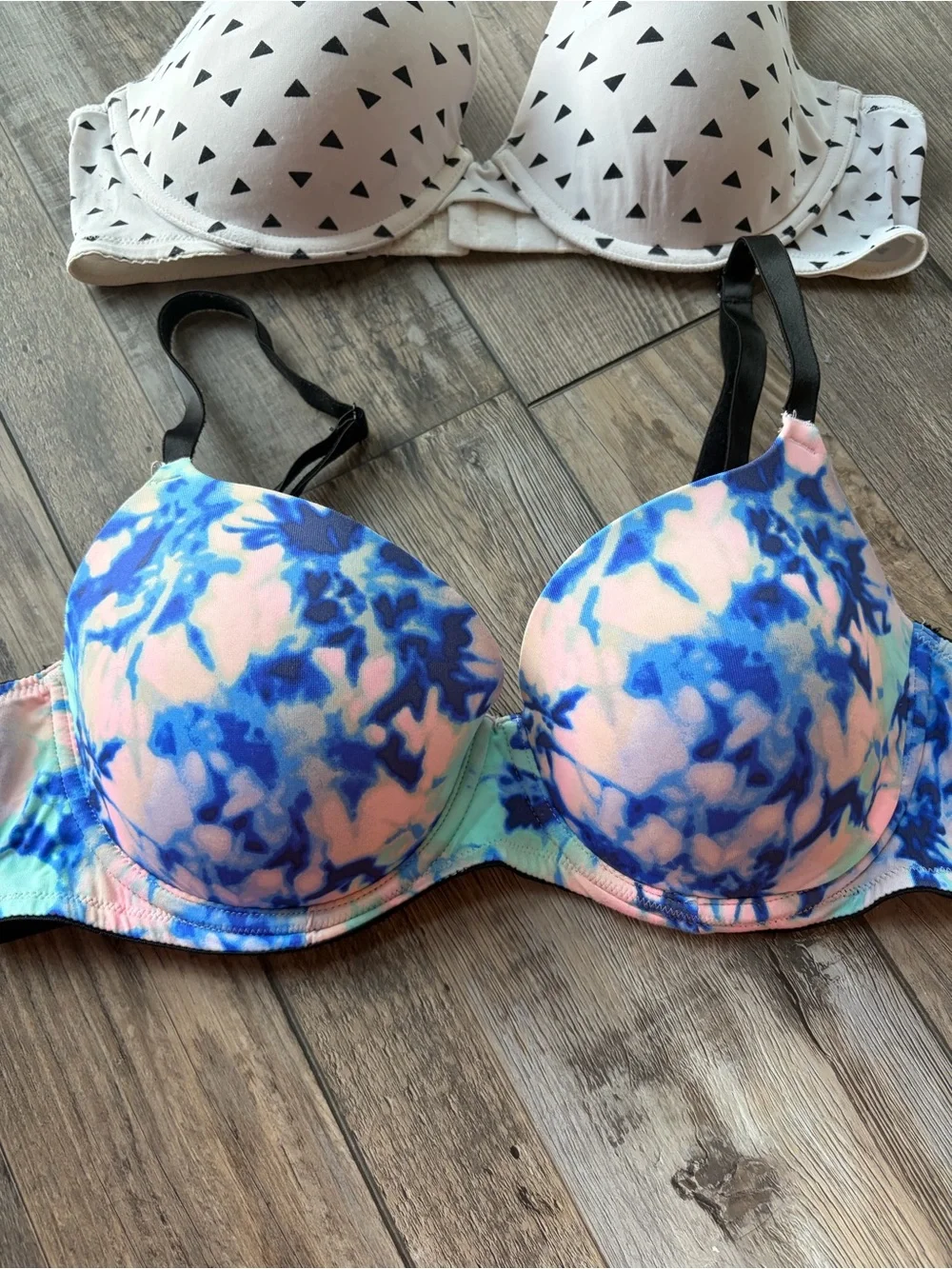 Women’s Victoria’s Secret PINK Wear Everywhere Bras (2)